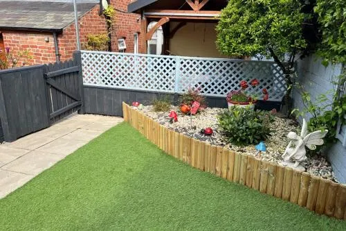 Overdale Guesthouse and Free Parking photo 59
