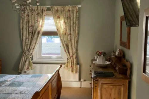 Overdale Guesthouse and Free Parking photo 21