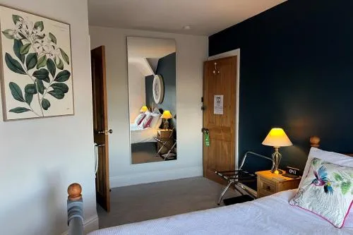 Overdale Guesthouse and Free Parking photo 15