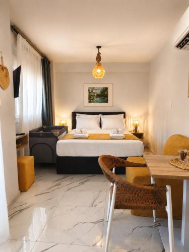 Atria Five
