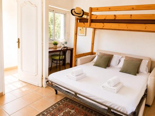 2 Bedrooms Cannes by Sweet Accommodation