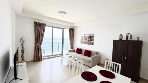 Gallery image of Beautiful Sea View Apartment in Ras al Khaimah