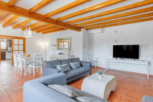 Villa Can Gallina by Homevillas360