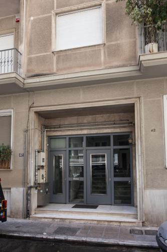 Refined 1 Bd Home in Athens Kolonaki