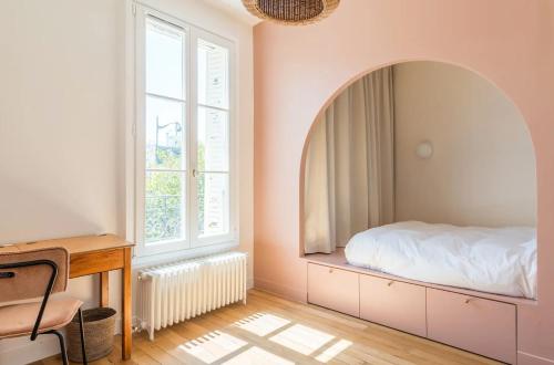 Architect's house, air-conditioned, 5 bedrooms, garden