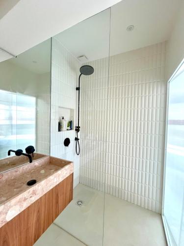 Architect's house, air-conditioned, 5 bedrooms, garden