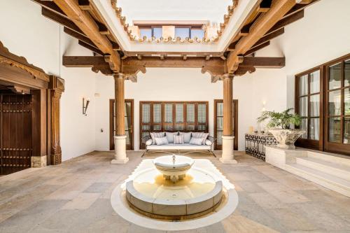 All About Villa Ronda