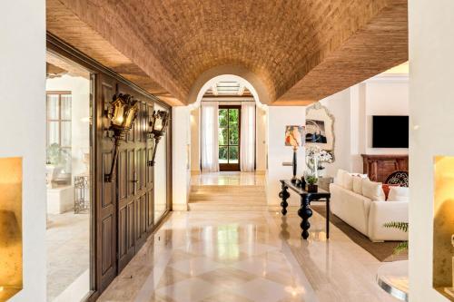 All About Villa Ronda