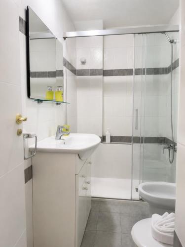 TerraLoix Sea View Apartment with Pools and Tennis
