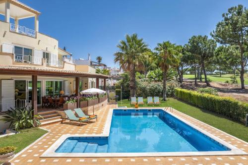 Villa Niva by Villa Plus