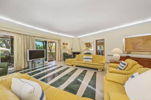 Villa Niva by Villa Plus