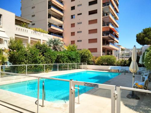 Near Croisette atypic studio garden pool