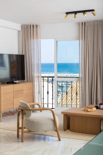 MARBELLA BANUS SUITES - Brand New Luxury Duplex - Puerto Banús Marina - 2BR - 2BA - Spectacular Mediterranean Views - Heart of Puerto Banús - Steps from El Corte Inglés Luxury Shopping - Surrounded by Restaurants & Nightlife