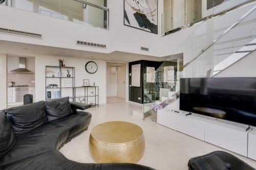 Penthouse Duplex with Epic Views