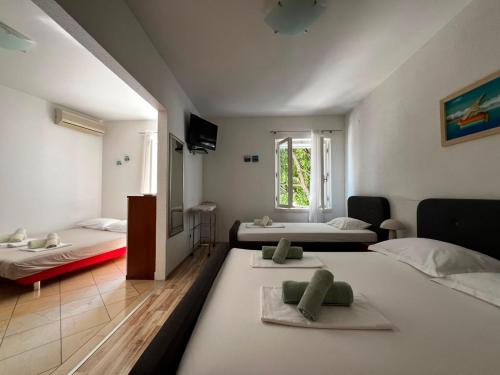 Lower Central Beach Apartment Baška Voda