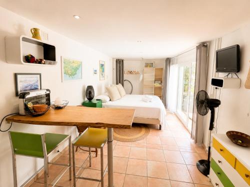 La Cigalière, Villa 6p, AC, PK, Piscine & Terrasse