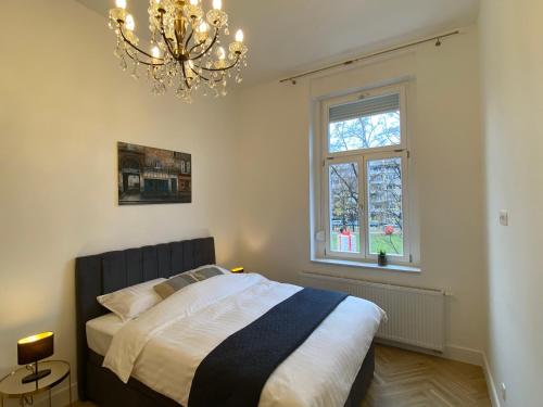 Royal Parkview Apartment