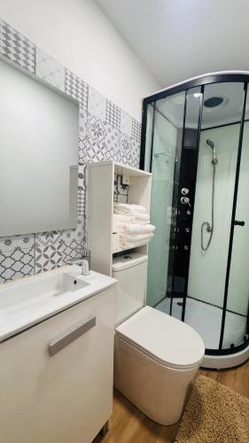 Deluxe Rooms Lisbon- Roma Avenue