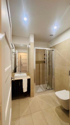 Deluxe Rooms Lisbon- Roma Avenue