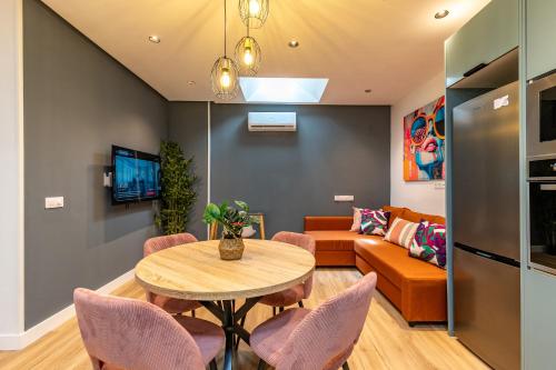 Spacious and modern 2H - Comillas Apartment