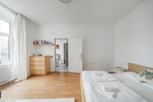 Central Courtyard Apartment