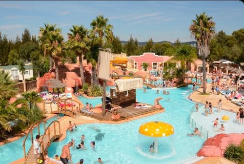 Mobile home 4 personnes 300 m de la plage