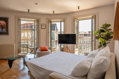 Boutique Apt in City Center w Stunning Douro Views