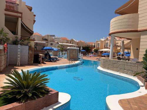 Casa Crown Maisonette mit 2 Schlafzimmern und Poolblick