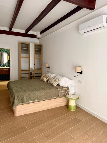 Santa Monica Boutique Apartments