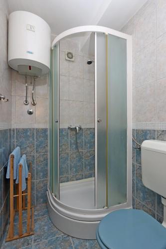 Apartments and rooms with parking space Crikvenica - 12305