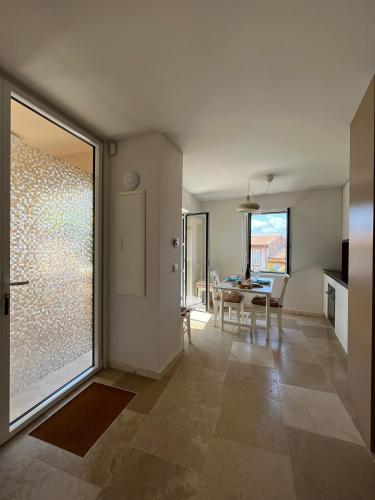 UNIQUE dans le Vieux-Nice! Appartement avec jardin et terrasse
