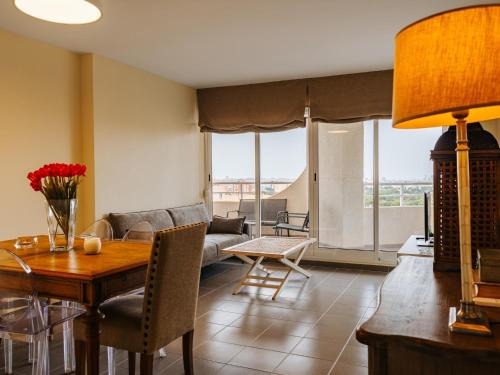 Mirage Ocean View · Peaceful Beachfront