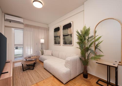 LIV - Chic 2BR Signature Flat Near Metro