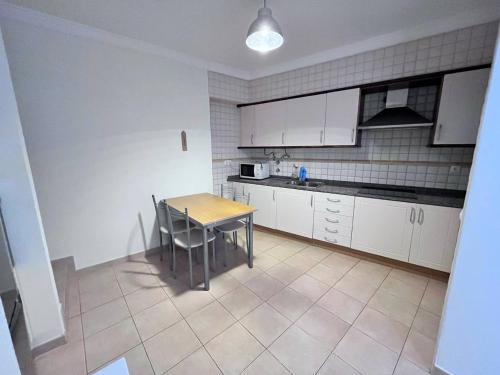 Apartment near the ocean Rua 5 de Outubro