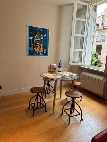 Elegant Apartment on a Quiet Street in Old Town photo 30