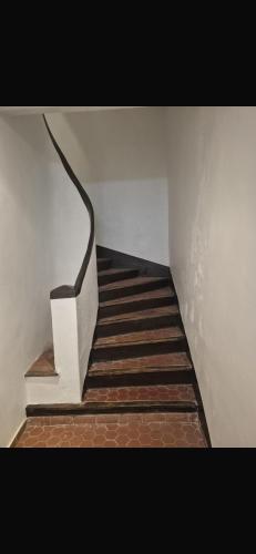 Elegant Apartment on a Quiet Street in Old Town photo 14