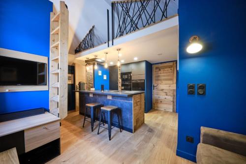 Cozy studio in the hills above Lake Annecy