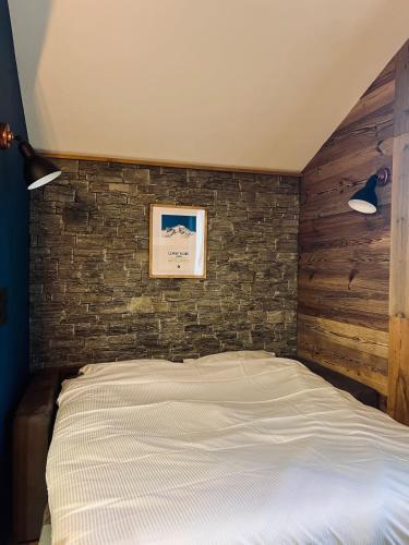 Cozy studio in the hills above Lake Annecy