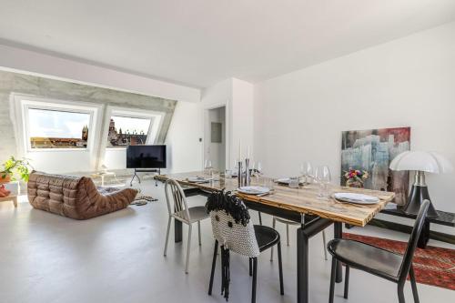 Stunning 1-bedroom with Cathedral view - Broglie