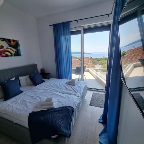 Penthouse Seaview Emilia