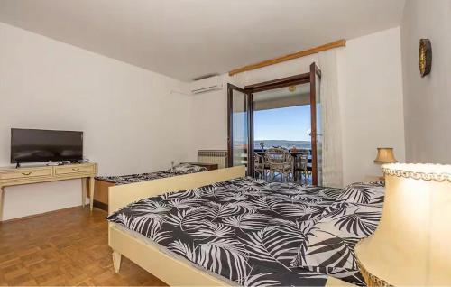 Cozy Apartment In Crikvenica With House Sea View