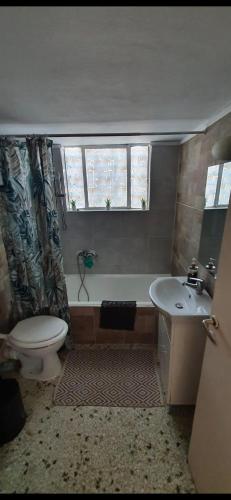 Bright 2-room apartment with two balconies in Zografou, Athens
