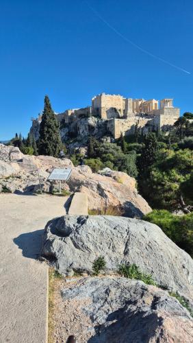 Bright 2-room apartment with two balconies in Zografou, Athens