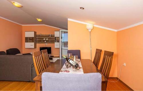 Cozy Apartment In Crikvenica With Wifi