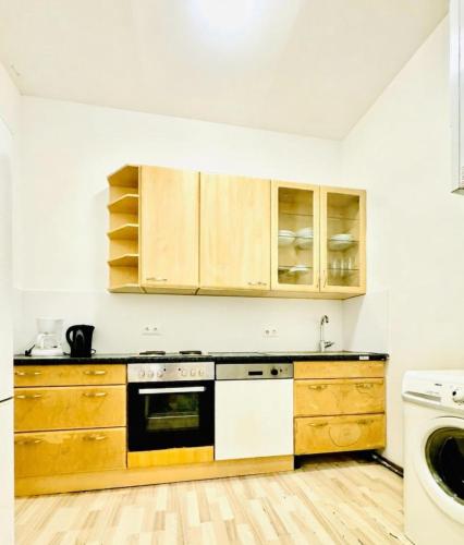 4BR Apartment for 8 Guests Near FAC Plat