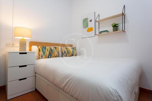 Chic Urban Apartment in Central Eixample