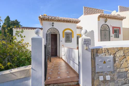 Casa Rosa Burriana Beach Nerja