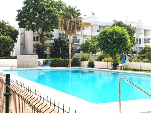HAC - Central Studio with Terrace and Sea Views - AC, Lift, 2 min to the Pedestrian Centre