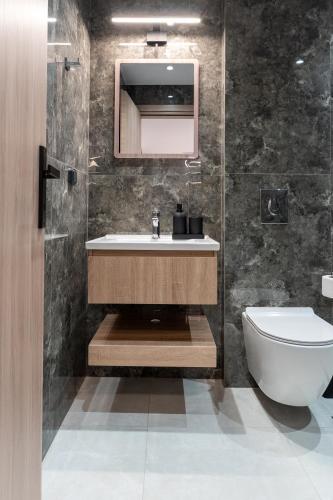 Belvedere Luxury 2BR Apartment near the Old Town