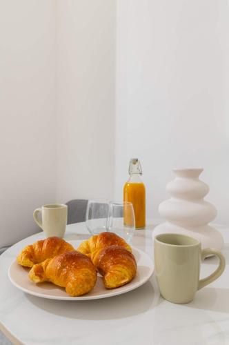 Studio elegant sacre coeur metro anvers - Paris 18 -2P